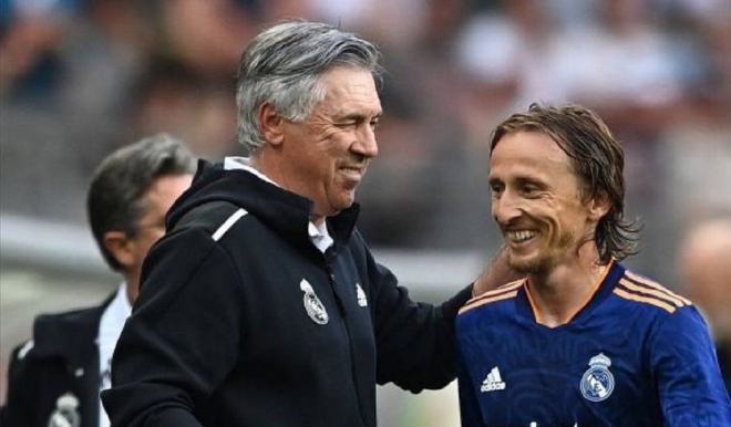 充满了悬念 充满了悬念