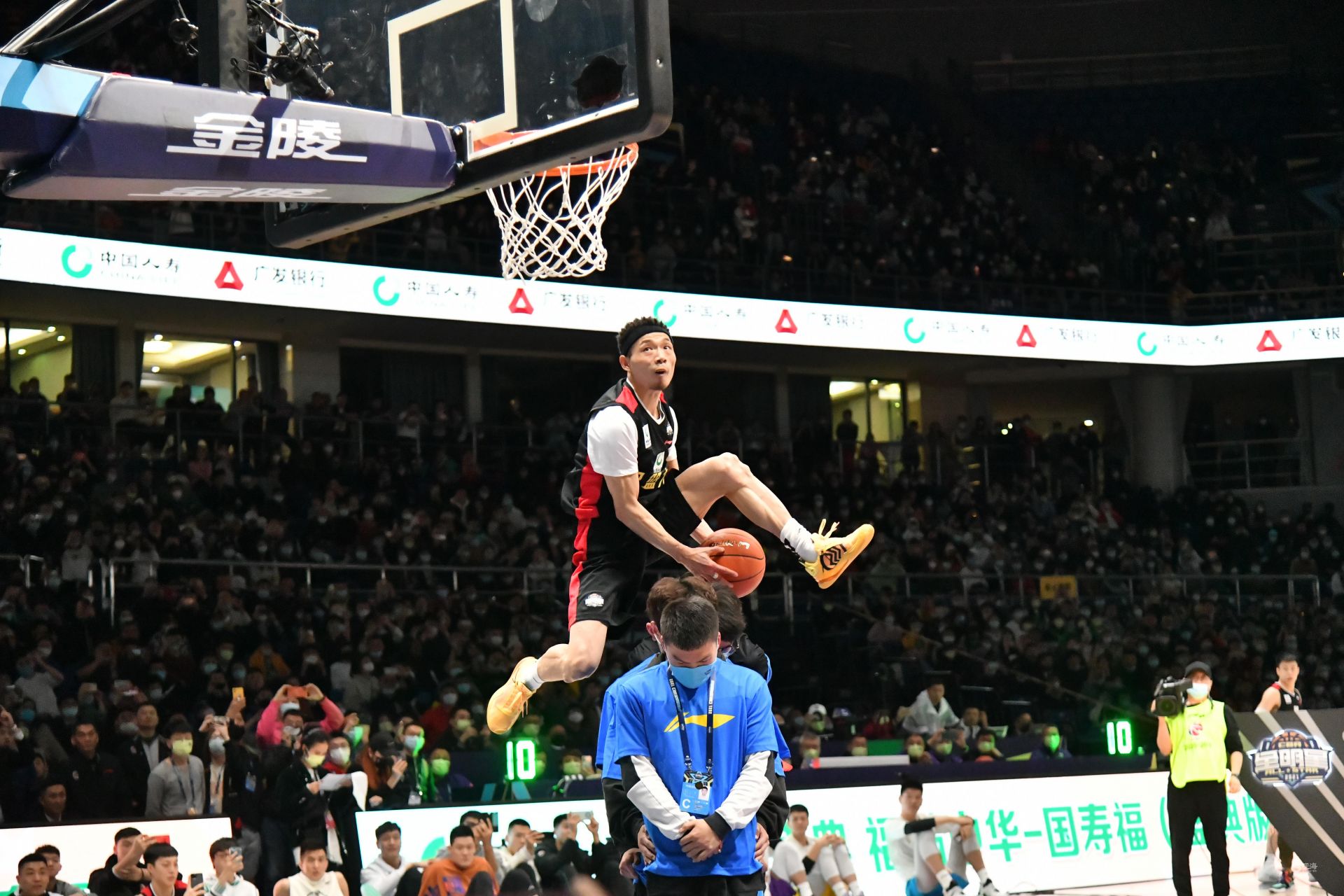 还在于他对 还在于他对