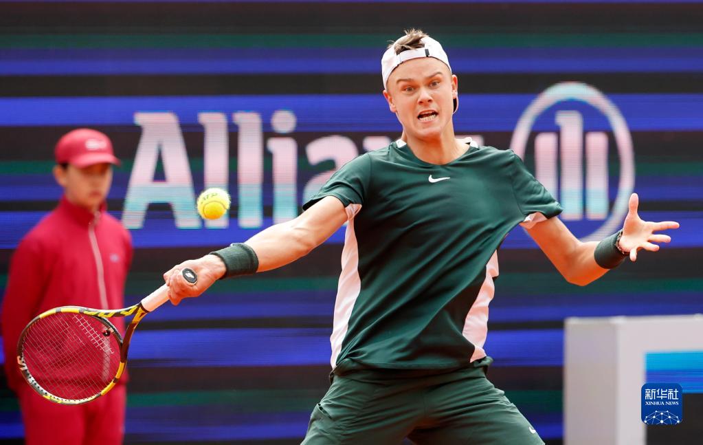 赛中如鱼得 赛中如鱼得