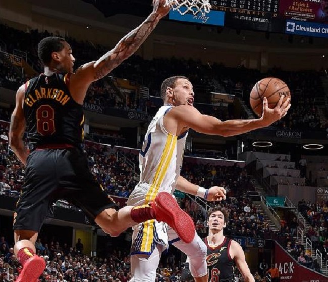 馆在主场日 馆在主场日